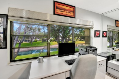 Welcome to this light & bright convertible 3 bedroom, 2 bathroom on Hunters Run Golf and Country Club in Florida - for sale on GolfHomes.com, golf home, golf lot