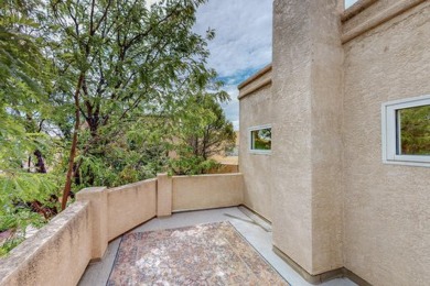 Come see this amazing Hinkle townhome in the highly sought-after on Tanoan Country Club in New Mexico - for sale on GolfHomes.com, golf home, golf lot