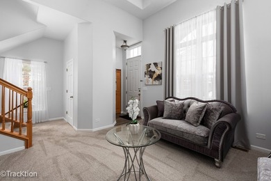 Largest River Bend end-unit townhome with 3 levels of living on River Bend Golf Club in Illinois - for sale on GolfHomes.com, golf home, golf lot