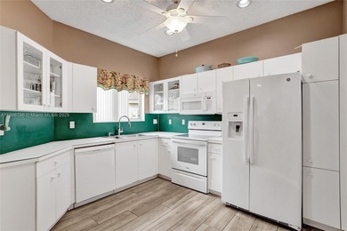 Beautiful 3-bedroom, 2-bath corner home located in the highly on Grand Palms Hotel and Golf Resort in Florida - for sale on GolfHomes.com, golf home, golf lot