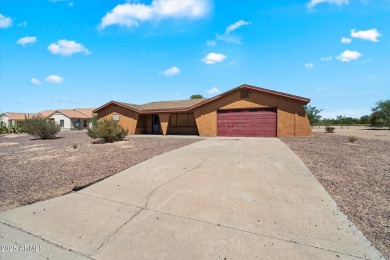 Talk about Tee-Time! Welcome to this great opportunity situated on Arizona City Golf Club in Arizona - for sale on GolfHomes.com, golf home, golf lot
