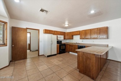 Talk about Tee-Time! Welcome to this great opportunity situated on Arizona City Golf Club in Arizona - for sale on GolfHomes.com, golf home, golf lot