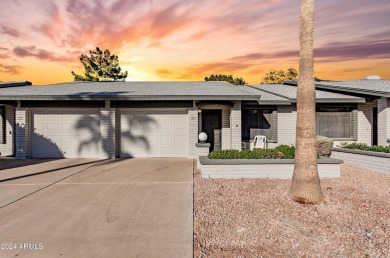 Bright, Open Floorplan! 1 bed plus den/family room with 2 bath! on Sunland Village East Golf Course in Arizona - for sale on GolfHomes.com, golf home, golf lot