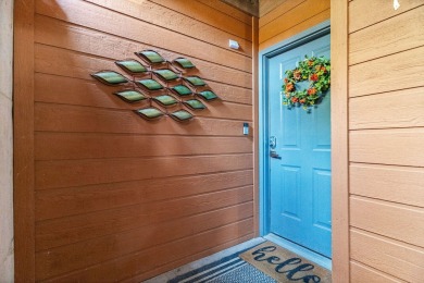 Attention buyers!  Come check out this awesome condo in Pointe on Pointe Royale Village Country Club in Missouri - for sale on GolfHomes.com, golf home, golf lot