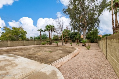 Active Adult 55+ Community! This 4 bedroom, 2.5 bath home has on The Lakes at Ahwatukee in Arizona - for sale on GolfHomes.com, golf home, golf lot