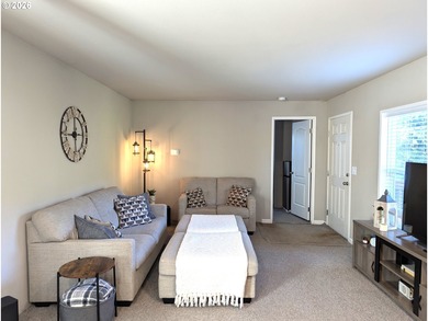 Enjoy life above the valley fog -- brand new 2 bed/1 bath on Circle Bar Golf Club in Oregon - for sale on GolfHomes.com, golf home, golf lot