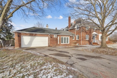 This stunning all-brick home is a prime example of early on Ottumwa Country Club in Iowa - for sale on GolfHomes.com, golf home, golf lot