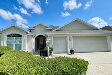 BOND PAID! NEW ROOF, NEW HVAC,  NEW WATER HEATER TO BE INSTALLED on The Links of Spruce Creek in Florida - for sale on GolfHomes.com, golf home, golf lot