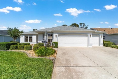 GOLF FRONT, ROOM FOR A POOL, and TURNKEY! NO BOND! UNIQUE! on The Links of Spruce Creek in Florida - for sale on GolfHomes.com, golf home, golf lot