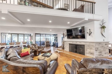 Stunning home on Fairway Oaks Country Club ACC South Course! on Abilene Country Club - South Course in Texas - for sale on GolfHomes.com, golf home, golf lot