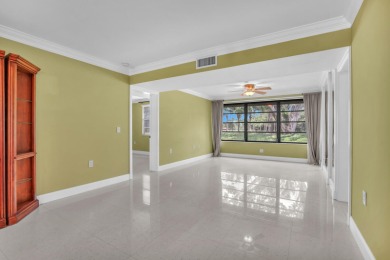 Beautiful 2BR/2BA home in WhiteHall at Camino Real, Boca Raton on The Country Club At Boca Raton in Florida - for sale on GolfHomes.com, golf home, golf lot