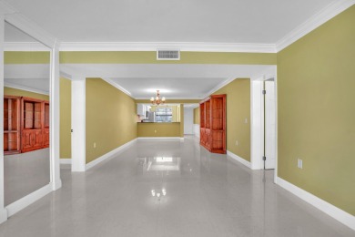 Beautiful 2BR/2BA home in WhiteHall at Camino Real, Boca Raton on The Country Club At Boca Raton in Florida - for sale on GolfHomes.com, golf home, golf lot