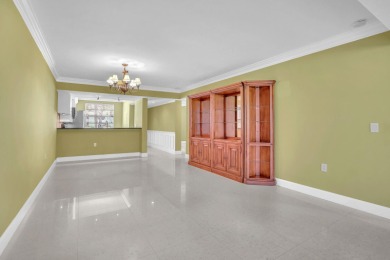 Beautiful 2BR/2BA home in WhiteHall at Camino Real, Boca Raton on The Country Club At Boca Raton in Florida - for sale on GolfHomes.com, golf home, golf lot