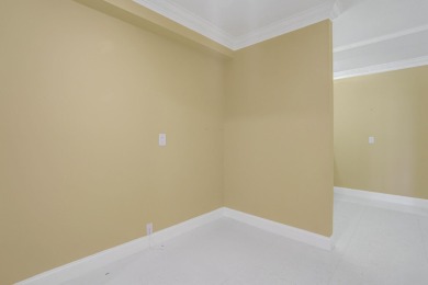 Beautiful 2BR/2BA home in WhiteHall at Camino Real, Boca Raton on The Country Club At Boca Raton in Florida - for sale on GolfHomes.com, golf home, golf lot