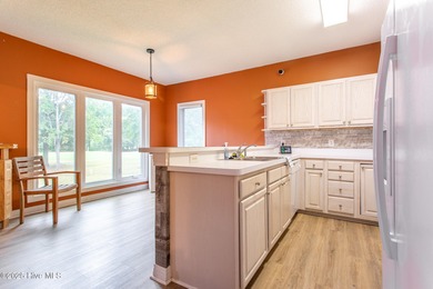 FABULOUS OPPORTUNITY FOR SOUGHT AFTER 2BR/2BA CONDO ON THE GOLF on Sound Golf Links at Albemarle Plantation in North Carolina - for sale on GolfHomes.com, golf home, golf lot