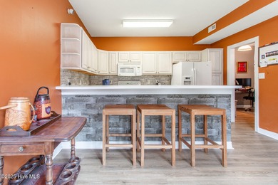 FABULOUS OPPORTUNITY FOR SOUGHT AFTER 2BR/2BA CONDO ON THE GOLF on Sound Golf Links at Albemarle Plantation in North Carolina - for sale on GolfHomes.com, golf home, golf lot