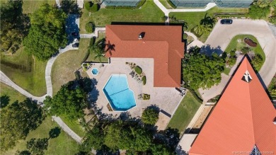 Welcome to penthouse-style living in Meadowood Golf  Tennis on Meadowood Golf and Tennis Club in Florida - for sale on GolfHomes.com, golf home, golf lot