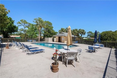 Welcome to penthouse-style living in Meadowood Golf  Tennis on Meadowood Golf and Tennis Club in Florida - for sale on GolfHomes.com, golf home, golf lot