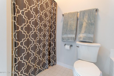 FABULOUS OPPORTUNITY FOR SOUGHT AFTER 2BR/2BA CONDO ON THE GOLF on Sound Golf Links at Albemarle Plantation in North Carolina - for sale on GolfHomes.com, golf home, golf lot