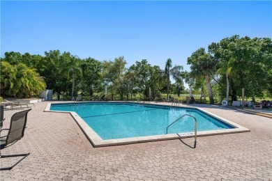 Welcome to penthouse-style living in Meadowood Golf  Tennis on Meadowood Golf and Tennis Club in Florida - for sale on GolfHomes.com, golf home, golf lot