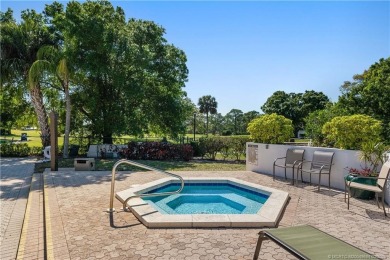 Welcome to penthouse-style living in Meadowood Golf  Tennis on Meadowood Golf and Tennis Club in Florida - for sale on GolfHomes.com, golf home, golf lot
