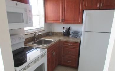 Great updated ground floor unit, well managed and maintained on Leisureville Community Golf Course in Florida - for sale on GolfHomes.com, golf home, golf lot
