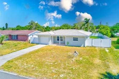 Buy This Home-Risk-Free! If you're not completely satisfied with on Pinecrest Golf Club in Florida - for sale on GolfHomes.com, golf home, golf lot