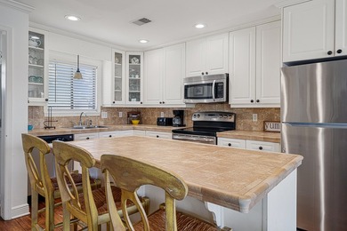 GREAT LOCATION! Beautiful and spacious 2 bed, 2 bath with views on Sandpiper Cove Golf Course in Florida - for sale on GolfHomes.com, golf home, golf lot