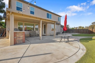 Nestled on the largest lot on the golf course in Lemoore, this on Lemoore Municipal Golf Course in California - for sale on GolfHomes.com, golf home, golf lot