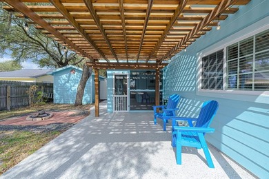 Coastal Cottage Charm: Well-maintained 2-Bed, 2-Bath with Bonus on Rockport Country Club in Texas - for sale on GolfHomes.com, golf home, golf lot