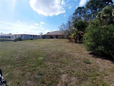 Seller is offering $5,000 toward buyer's closing costs! This on Lehigh Resort Club in Florida - for sale on GolfHomes.com, golf home, golf lot