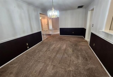 Beautiful 1-story 3 bed 2 1/2 bath full brick home in Indian on Indian Springs Country Club in Oklahoma - for sale on GolfHomes.com, golf home, golf lot
