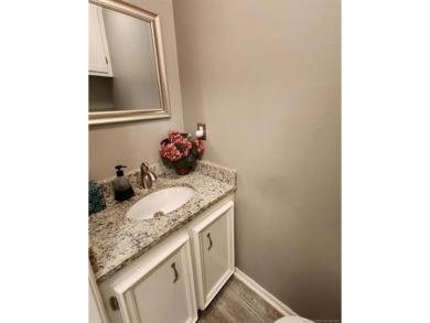 Beautiful 1-story 3 bed 2 1/2 bath full brick home in Indian on Indian Springs Country Club in Oklahoma - for sale on GolfHomes.com, golf home, golf lot