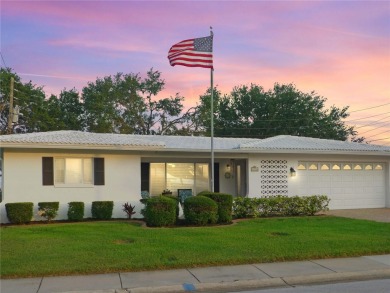 Step into this Beautifully Remodeled Home with a Spectacular on Mainlands Golf Club in Florida - for sale on GolfHomes.com, golf home, golf lot