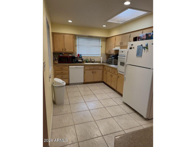 PENDING FORECLOSURE Golf Course Patio Home - 2-bedroom, 2-bath on Sun City South Golf Course in Arizona - for sale on GolfHomes.com, golf home, golf lot