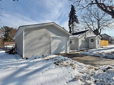 Lovely Primary, Rental, or Vacation home, located seconds from on Pine View Highlands Golf Course in Michigan - for sale on GolfHomes.com, golf home, golf lot