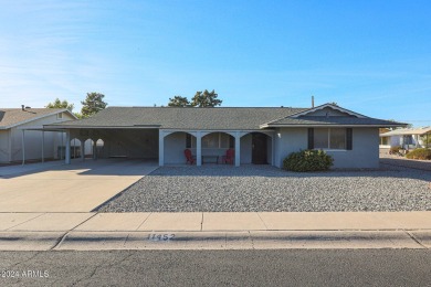 Welcome to this lovely 2 bedroom, 2 bath home on the South Golf on Sun City South Golf Course in Arizona - for sale on GolfHomes.com, golf home, golf lot