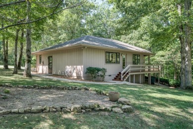 This charming 3/2 home in the coveted River Bend community on River Run Golf Club in Tennessee - for sale on GolfHomes.com, golf home, golf lot