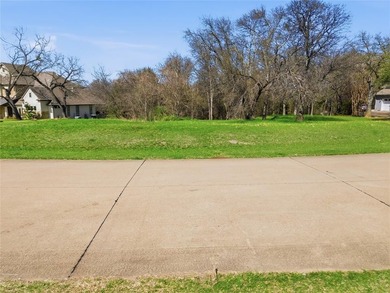 Build your custom dream home on this beautiful approximately 1 on Tangle Ridge Golf Club in Texas - for sale on GolfHomes.com, golf home, golf lot