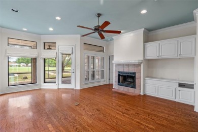 WELL MAINTAINED GOLF COURSE HOME near clubhouse in Pecan on Pecan Plantation Country Club in Texas - for sale on GolfHomes.com, golf home, golf lot