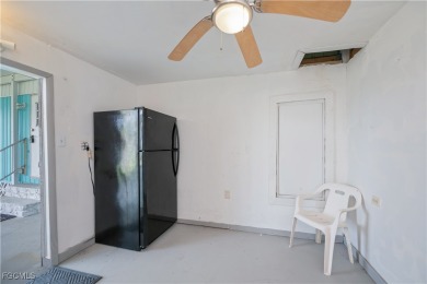 Welcome to this beautifully updated TURNKEY home located in the on Six Lakes Country Club in Florida - for sale on GolfHomes.com, golf home, golf lot