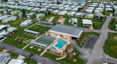 Welcome to this beautifully updated TURNKEY home located in the on Six Lakes Country Club in Florida - for sale on GolfHomes.com, golf home, golf lot