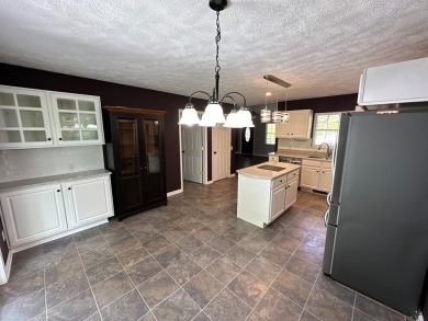 Exceptional home in Skyland Lakes Golf Club Resort right off the on Skyland Lakes Golf Course in Virginia - for sale on GolfHomes.com, golf home, golf lot
