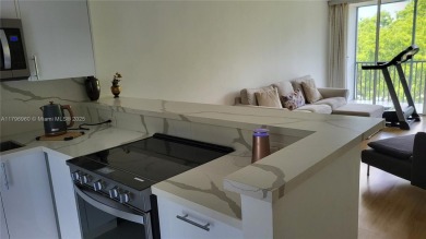 Aventura: Remodeled 1 bedroom, 1+ 1/2-baths apt., porcelain and on Turnberry Isle Resort and Club in Florida - for sale on GolfHomes.com, golf home, golf lot