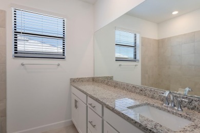 This brand new Townhome in Lorraine Lakes almost new. Very on Lakewood National Golf Club in Florida - for sale on GolfHomes.com, golf home, golf lot