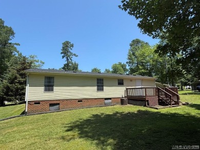 This freshly remodeled 3-bedroom, 2-bath doublewide is move-in on Tanglewood Shores Golf Club in Virginia - for sale on GolfHomes.com, golf home, golf lot