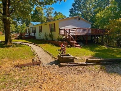 Welcome to the market this well maintained 3 bedroom 2 bathroom on Pine Hills Golf Course in Arkansas - for sale on GolfHomes.com, golf home, golf lot