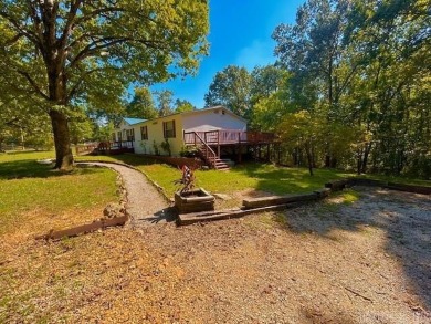 Welcome to the market this well maintained 3 bedroom 2 bathroom on Pine Hills Golf Course in Arkansas - for sale on GolfHomes.com, golf home, golf lot