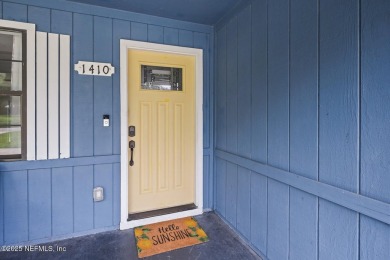 Affordable turn key home situated on nice lot w/circular on Palatka Golf Club in Florida - for sale on GolfHomes.com, golf home, golf lot
