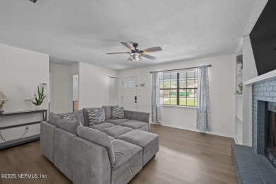Affordable turn key home situated on nice lot w/circular on Palatka Golf Club in Florida - for sale on GolfHomes.com, golf home, golf lot